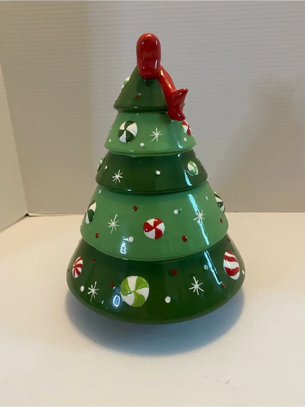 Christmas Tree Cookie Jar w/ Gum Drops & A Bow Atop The Tree Holiday Decor